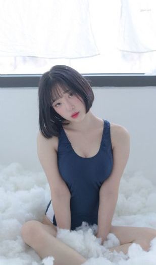 三及黄色